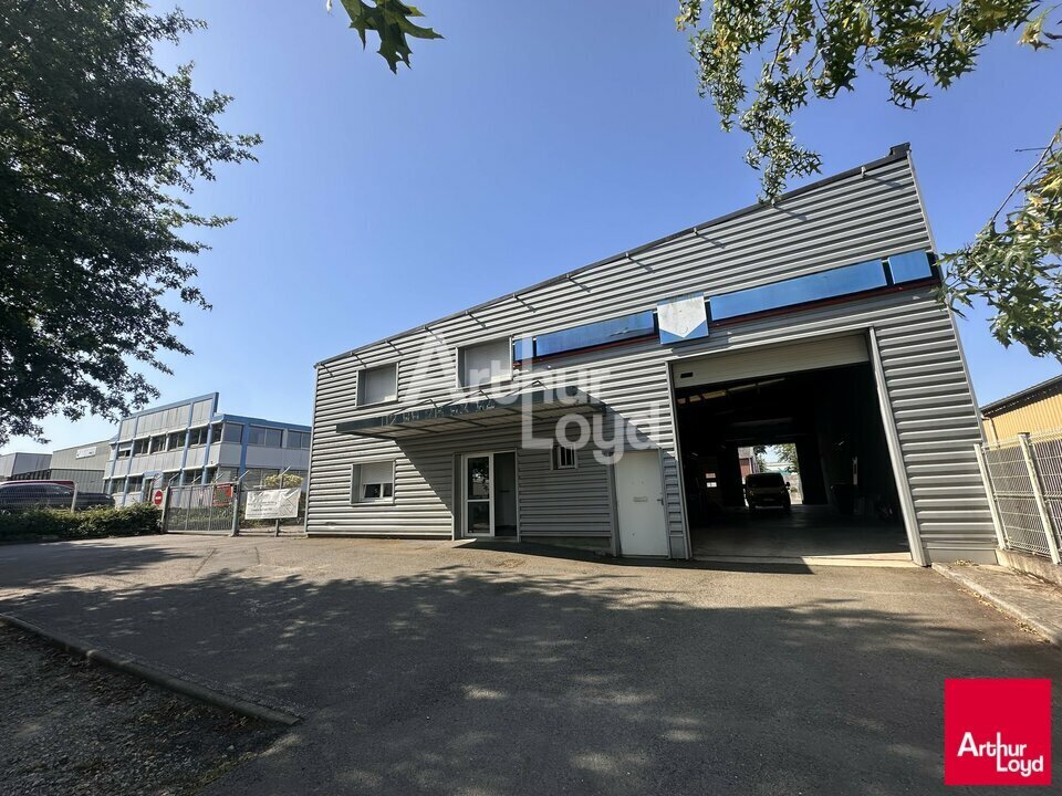 Local d’activités dans Cesson-Sévigné à louer Photo de l’immeuble– Image 1 sur 8
