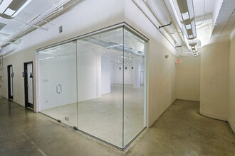 127 E 9th St, Los Angeles, CA à louer Photo intérieure– Image 2 sur 14