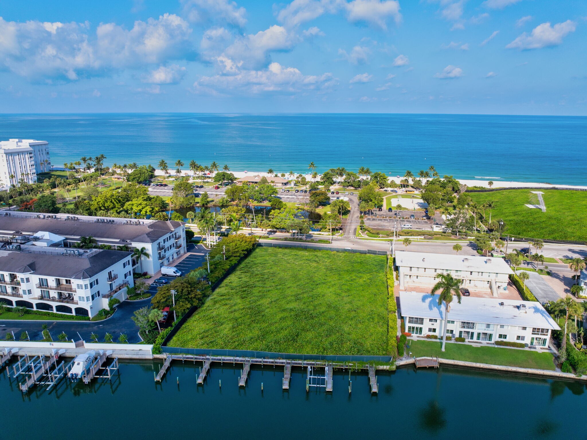 1500 Gulf Shore Blvd N, Naples, FL à vendre Photo principale– Image 1 sur 10