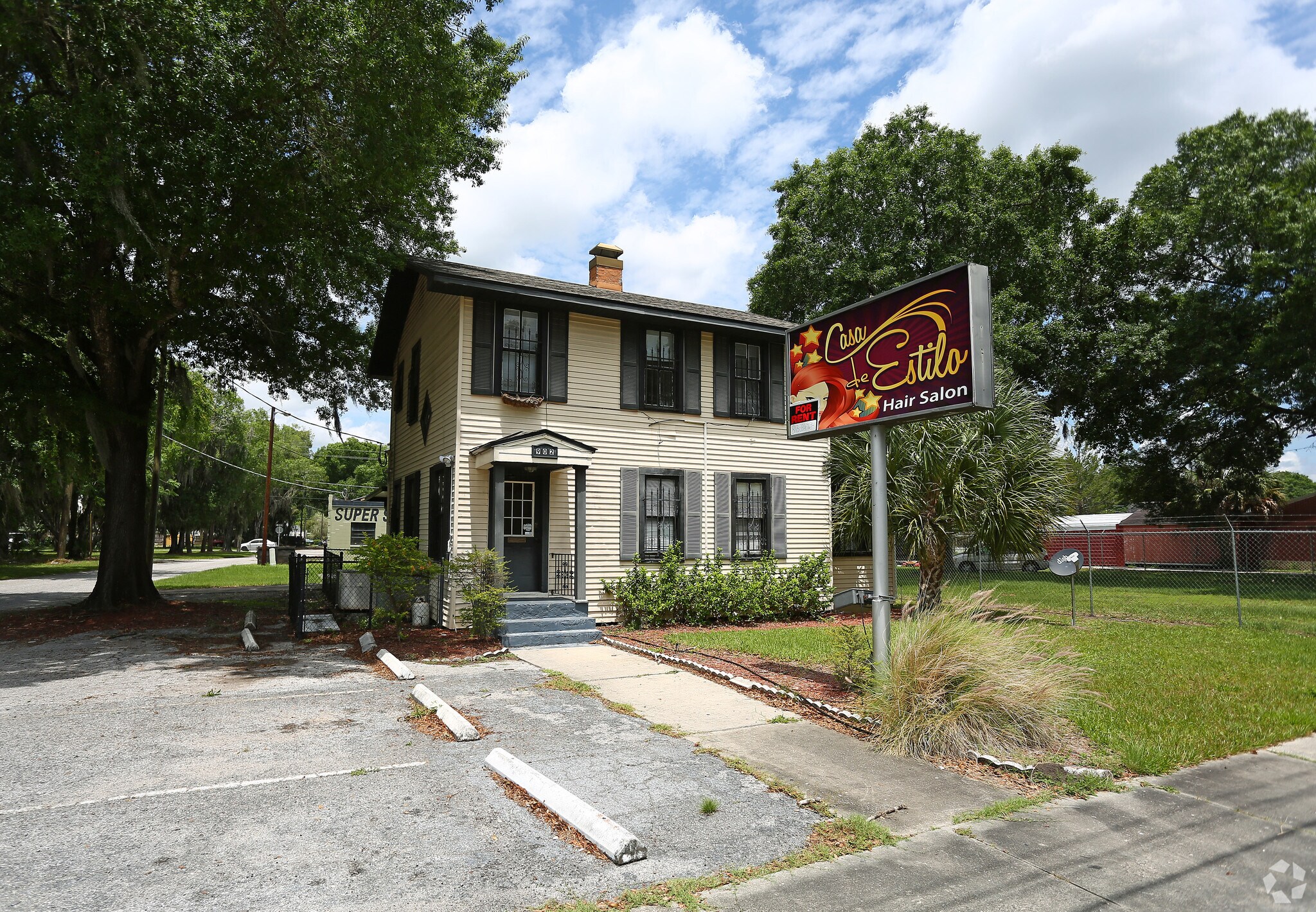 902 E Reynolds St, Plant City, FL à louer Photo principale– Image 1 sur 13