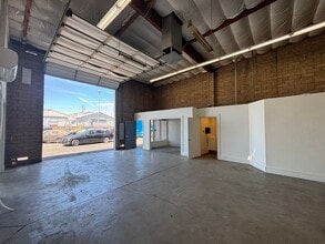 3747 W Pacific Ave, Sacramento, CA à louer Photo intérieure– Image 2 sur 8