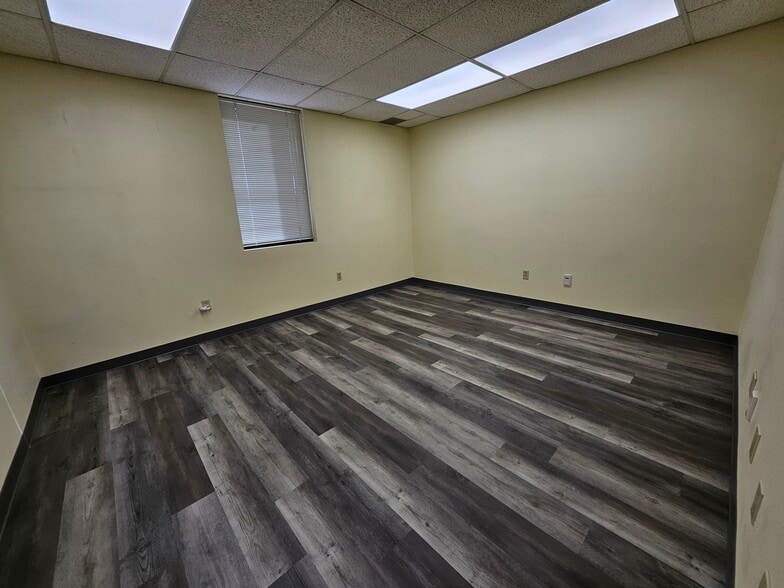 131 Madison St NE, Albuquerque, NM à louer - Photo intérieure – Image 2 sur 5
