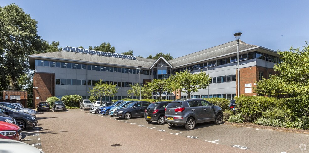 310 Europa Blvd, Warrington à louer - Photo de l’immeuble – Image 2 sur 2