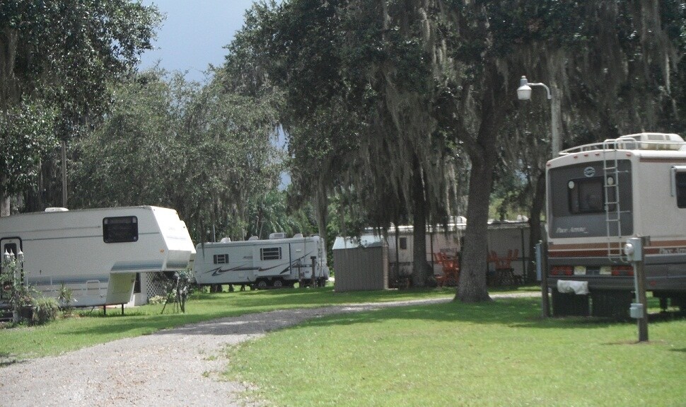 937 Sabal Palm Dr, Zolfo Springs, FL à vendre - Photo de l’immeuble – Image 2 sur 11