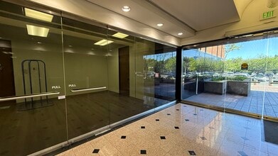 1225 W 190th St, Gardena, CA à louer Photo intérieure– Image 2 sur 16