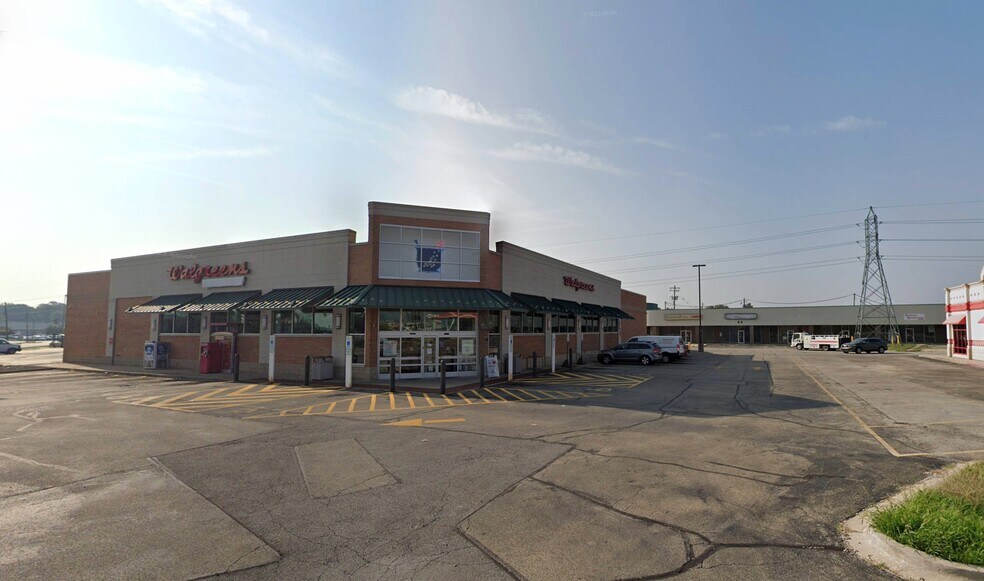 841 Bloomington Rd, Champaign, IL à louer - Photo de l’immeuble – Image 2 sur 9