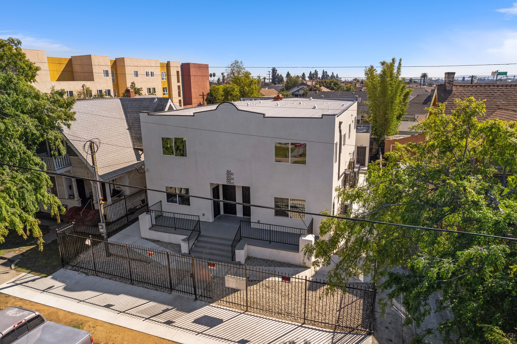324 W 51st St, Los Angeles, CA à vendre Photo principale– Image 1 sur 20
