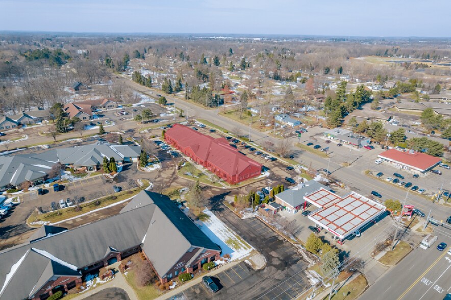 6540 Millenium Dr, Lansing, MI à louer - Photo de l’immeuble – Image 2 sur 19
