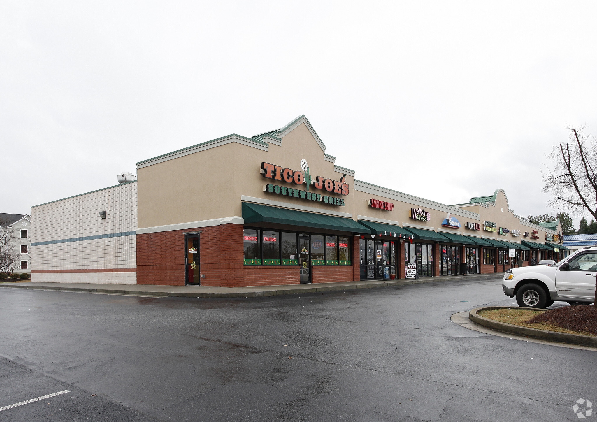 639 Thornton Rd, Lithia Springs, GA à louer Photo principale– Image 1 sur 6