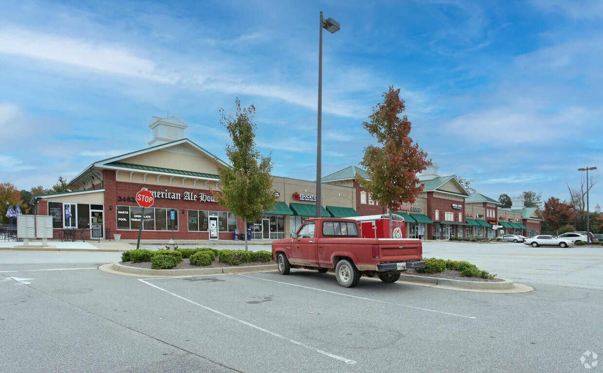 3463 Lawrenceville Suwanee Rd, Suwanee, GA à louer Photo principale– Image 1 sur 12