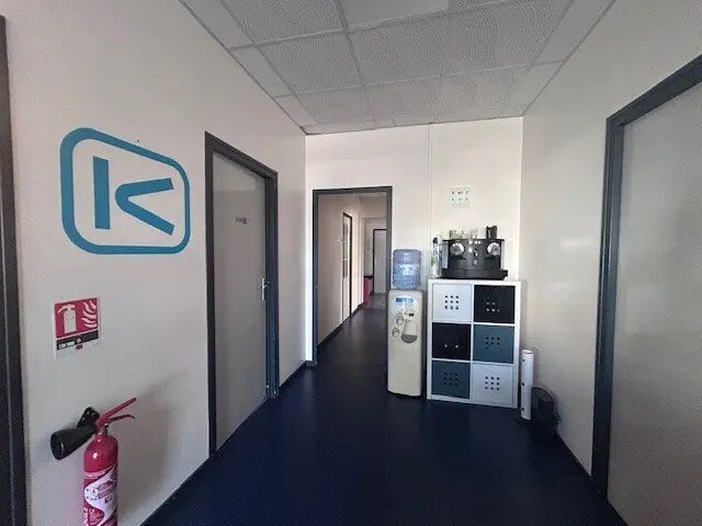 Bureau dans Châtenoy-le-Royal à louer Photo intérieure– Image 1 sur 5