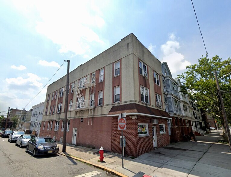 488 Kennedy Blvd, Bayonne, NJ à louer - Photo de l’immeuble – Image 1 sur 6