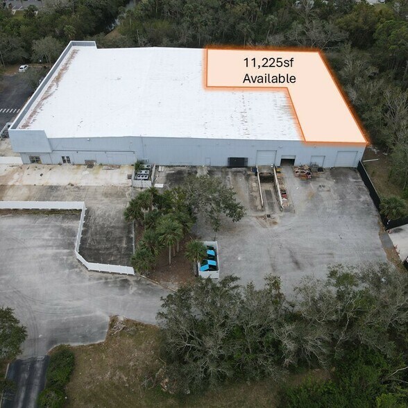 3350 S Ridgewood Ave, Port Orange, FL à louer - Photo de l’immeuble – Image 2 sur 15