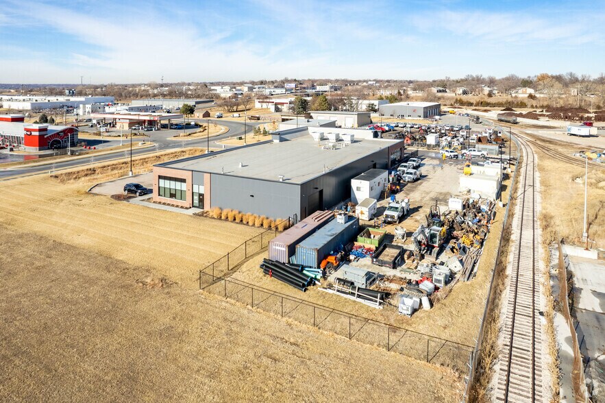 4201 S 130th St, Omaha, NE à vendre - Photo de l’immeuble – Image 3 sur 8