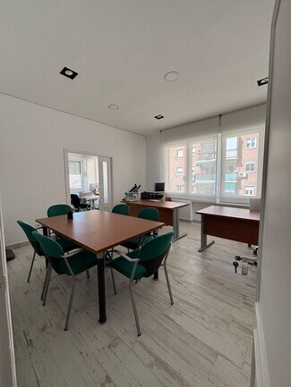 Plus de détails pour Bureau à louer