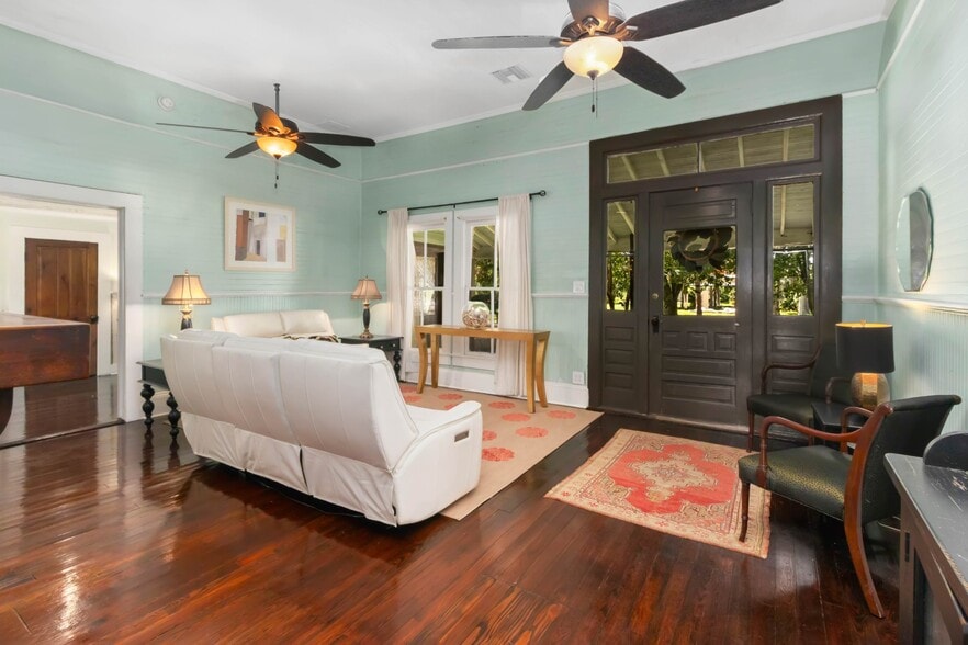 201 8th St, Port Saint Joe, FL à vendre - Photo intérieure – Image 3 sur 5