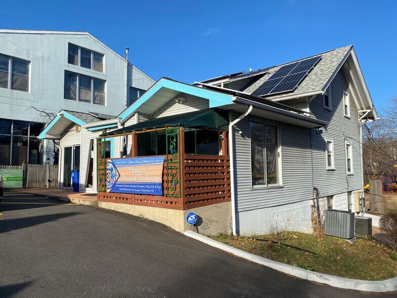 7010 Westmoreland Ave, Takoma Park, MD à vendre - Photo principale – Image 1 sur 22