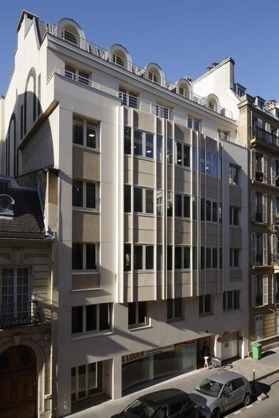 11 Rue Galvani, Paris à louer - Photo de l’immeuble – Image 2 sur 17