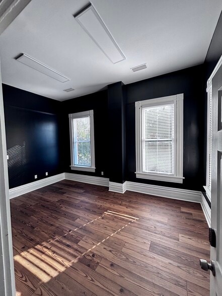 216 W 4th St, North Little Rock, AR à louer - Photo intérieure – Image 2 sur 7