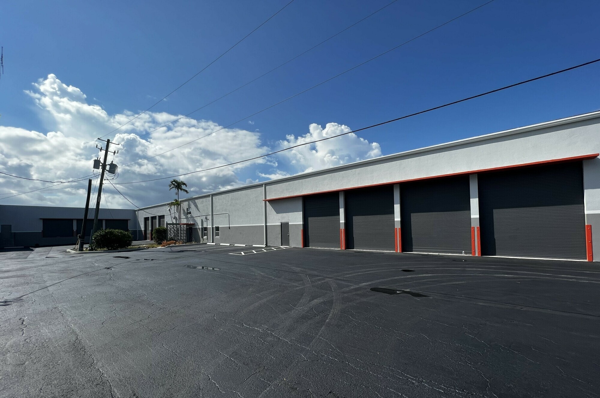 4120-4132 NW 10th Ave, Fort Lauderdale, FL à louer Photo intérieure– Image 1 sur 4