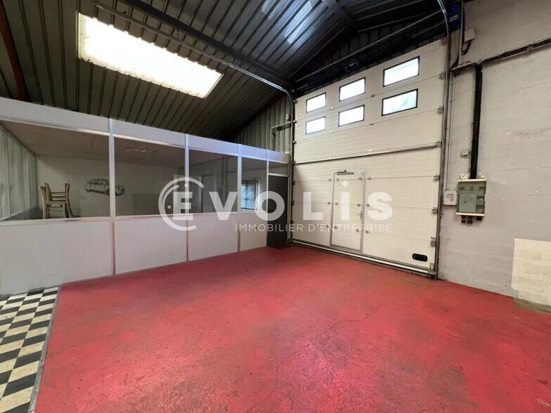 Bureau dans Trévoux à louer - Photo de l’immeuble – Image 2 sur 5