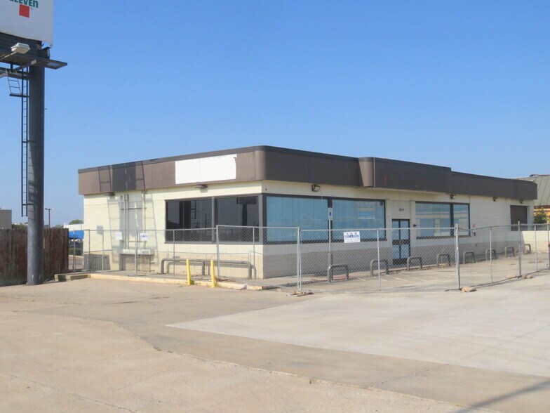 898 NE Alsbury Blvd, Burleson, TX à vendre - Photo de l’immeuble – Image 2 sur 9
