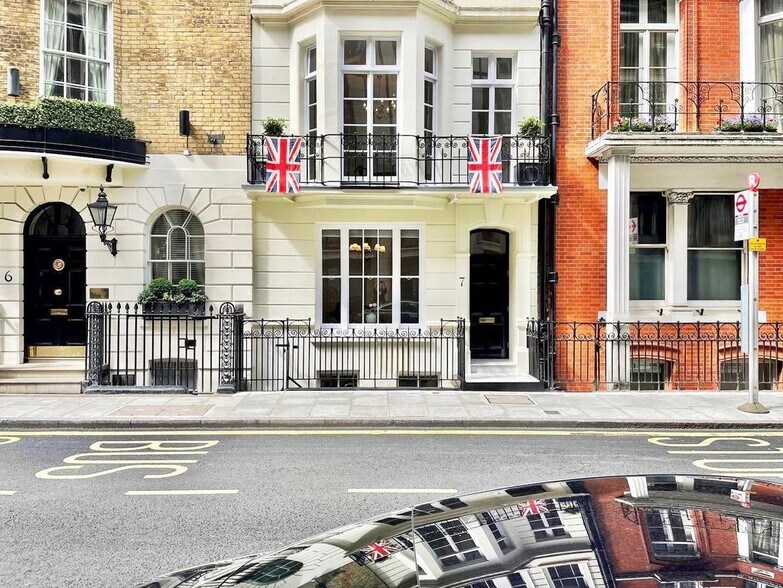 7 Stratton St, Londres à louer - Photo de l’immeuble – Image 3 sur 25