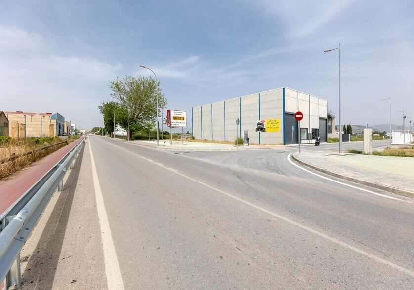 Industriel/Logistique dans Vegas del Genil, Granada à vendre - Photo de l’immeuble – Image 2 sur 17