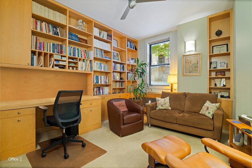 325 W 86th St, New York, NY à vendre - Photo intérieure – Image 1 sur 9