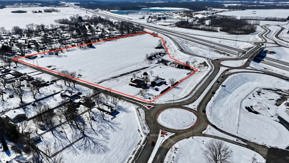 820 Mullinix Rd, Greenwood, IN à vendre - Photo de l’immeuble – Image 2 sur 7