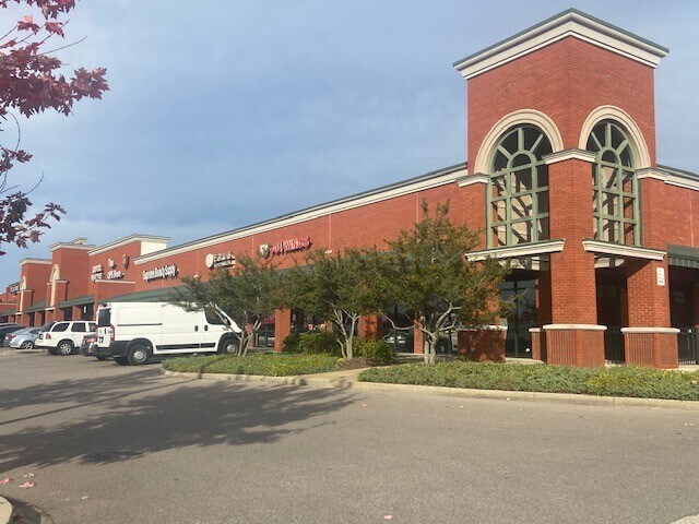 1134-1150 N Germantown Pky, Cordova, TN à louer - Photo de l’immeuble – Image 1 sur 19