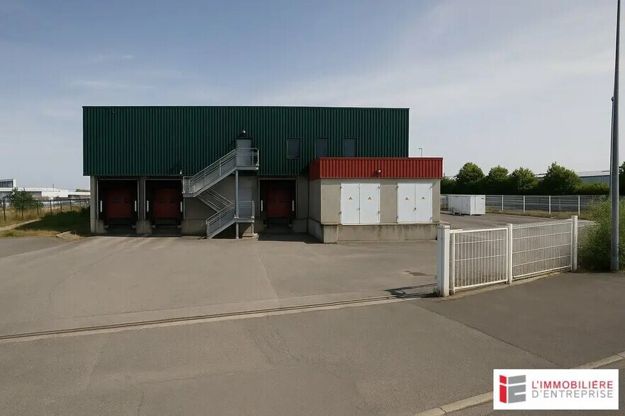 Local d’activités dans Rennes à louer - Photo de l’immeuble – Image 1 sur 7