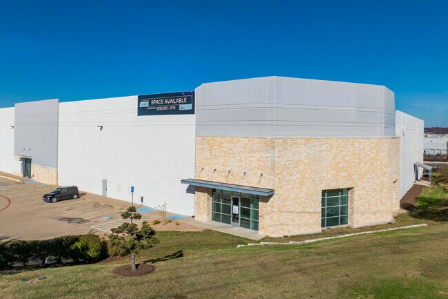 Plus de détails pour 2120 Grand Avenue Pky, Austin, TX - Industriel/Logistique à louer