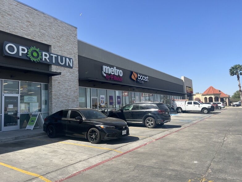 2419 E Saunders St, Laredo, TX à louer - Photo de l’immeuble – Image 3 sur 9
