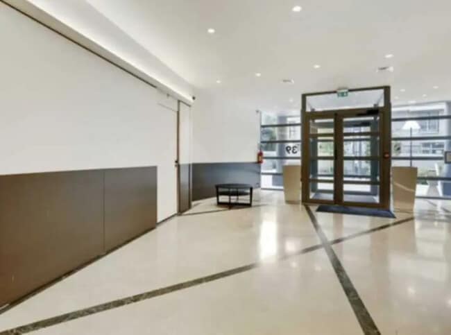 Plus de détails pour 33 Rue Du Gouverneur Général Eboué, Issy-les-Moulineaux - Bureau à louer