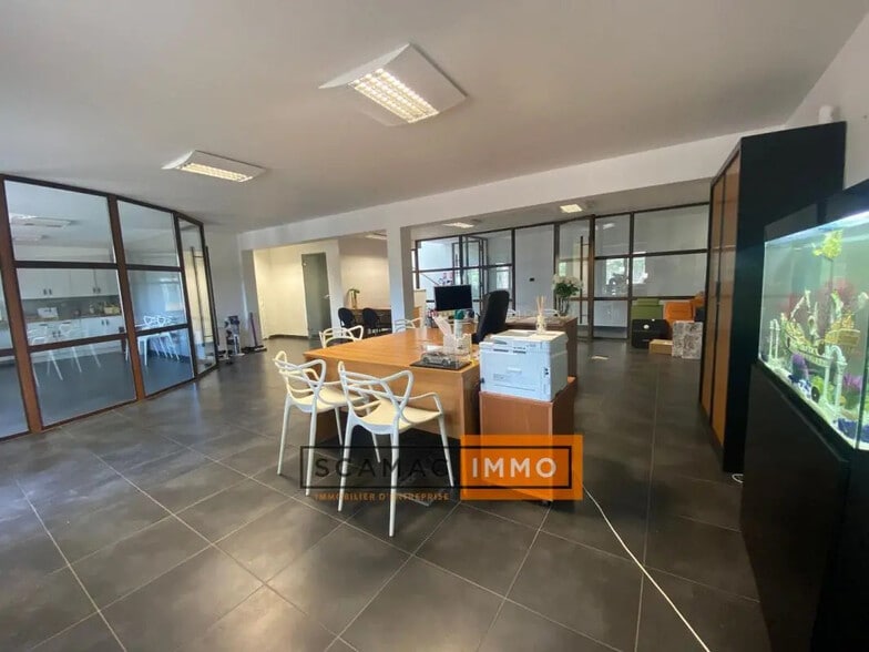Bureau dans Rousset à louer - Photo intérieure – Image 3 sur 5