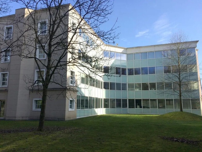 159 Avenue De La Marne, Marcq-en-Baroeul à louer - Photo de l’immeuble – Image 3 sur 7