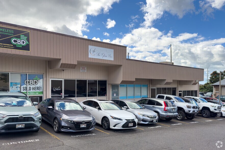 97-719 Kamehameha Hwy, Pearl City, HI à vendre - Photo de l’immeuble – Image 2 sur 5