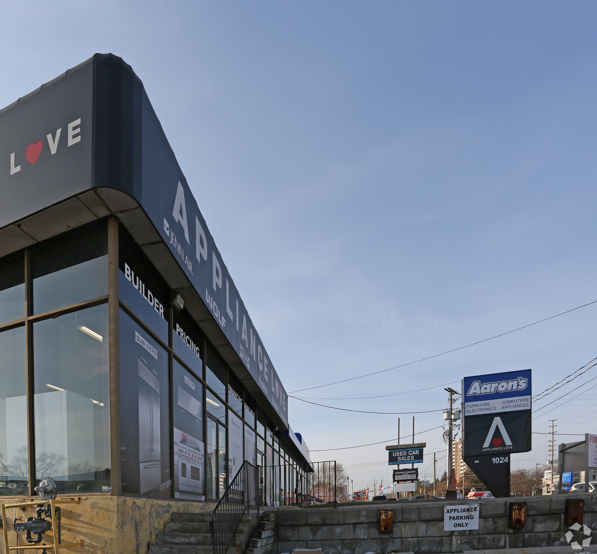 1024 Dundas St E, Mississauga, ON à vendre Photo principale– Image 1 sur 9