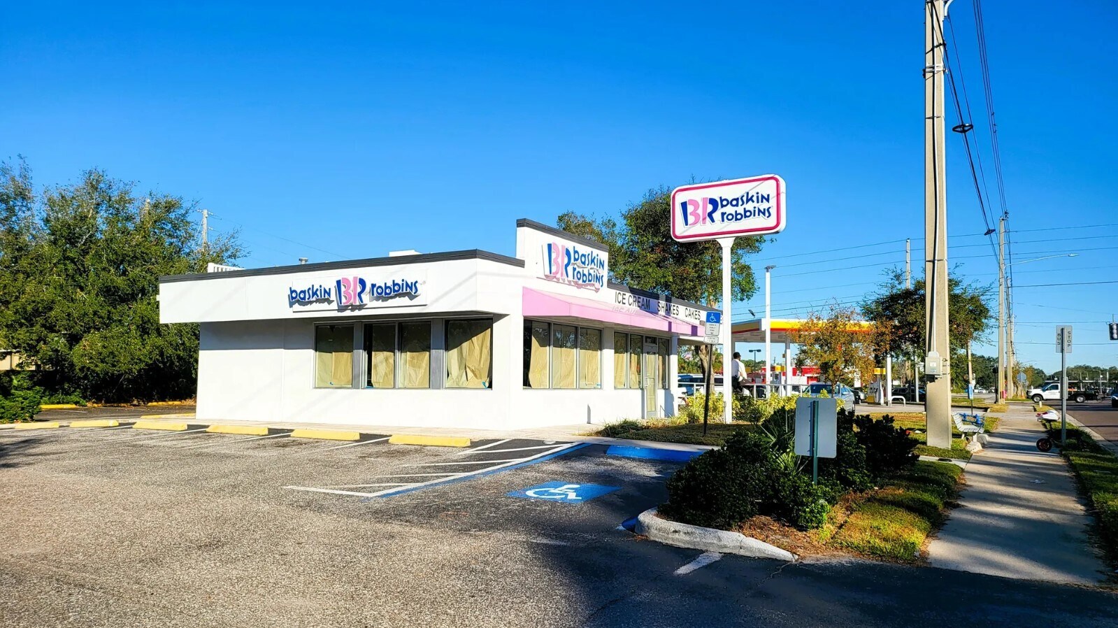 6132 Dr. Martin Luther King St N, Saint Petersburg, FL à louer Photo de l’immeuble– Image 1 sur 4