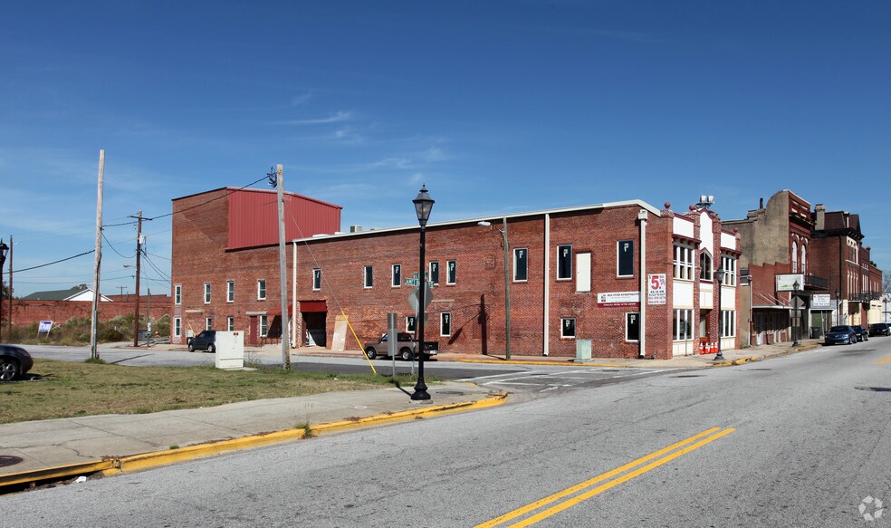 909 Walker St, Augusta, GA à louer - Photo de l’immeuble – Image 3 sur 10
