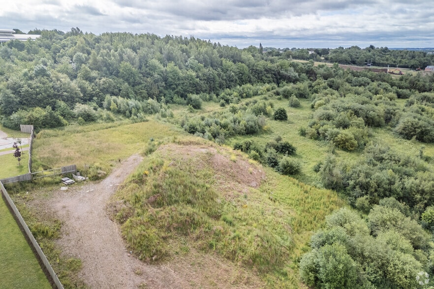 Leonard Way, Oldham à vendre - Aérien – Image 2 sur 2