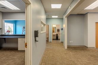 220 E Rowan Ave, Spokane, WA à louer Photo intérieure– Image 1 sur 23