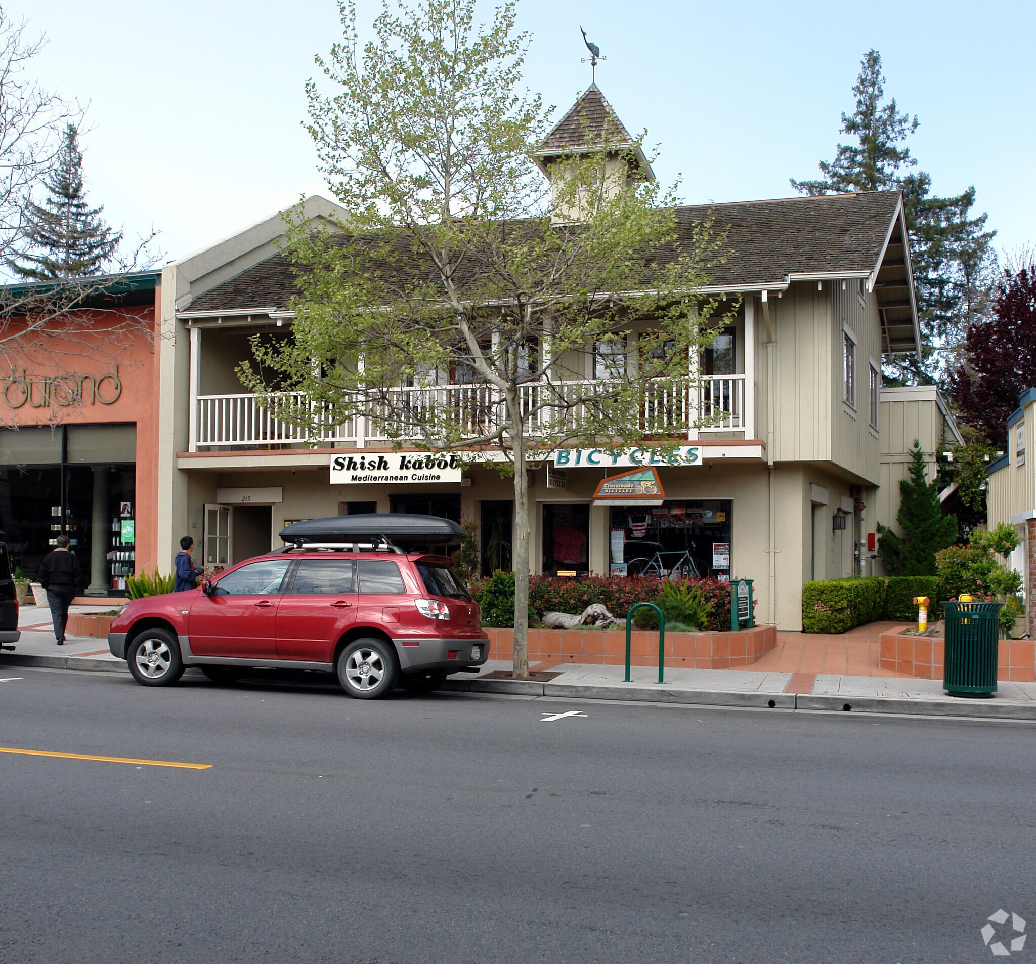 215-217 N Santa Cruz Ave, Los Gatos, CA à louer Photo principale– Image 1 sur 5