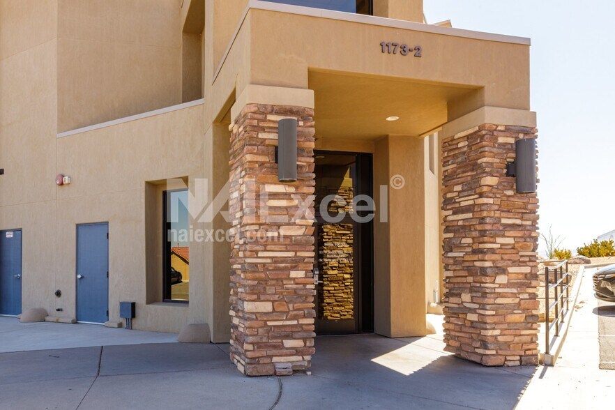 1173 S 250 W, Saint George, UT à louer - Photo de l’immeuble – Image 2 sur 6