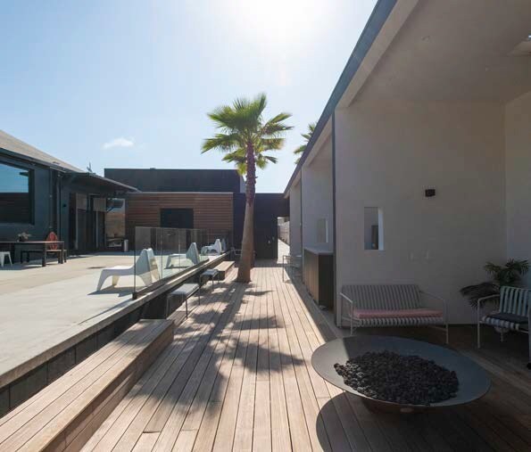 5431 W 104th St, Los Angeles, CA à louer - Photo de l’immeuble – Image 2 sur 7
