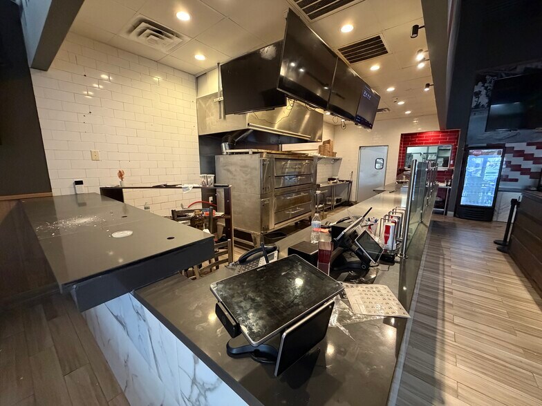 11805-11921 Westheimer Rd, Houston, TX à louer - Photo de l’immeuble – Image 3 sur 55