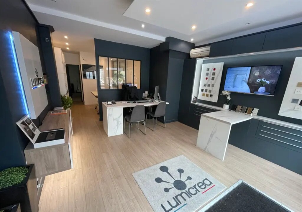Local commercial dans Levallois-Perret à louer Photo intérieure– Image 1 sur 3