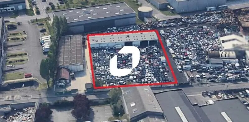 Terrain dans La Courneuve à louer - Photo de l’immeuble – Image 1 sur 1