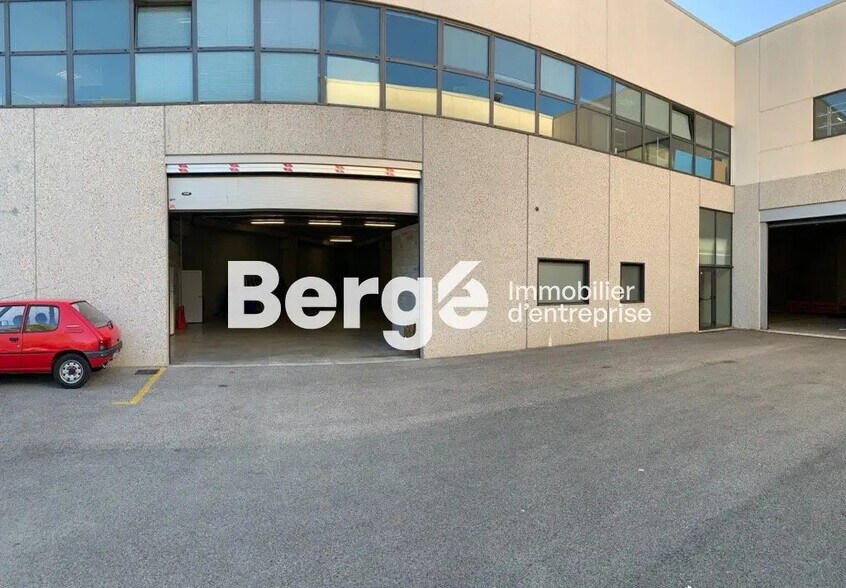 Industriel/Logistique dans Mouans-Sartoux à louer - Photo de l’immeuble – Image 1 sur 4